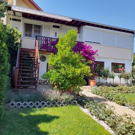 Rozsakert Vendeghaz Bed & Breakfast Szigliget Eksteriør bilde